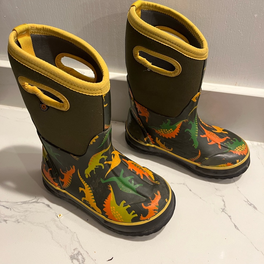 BOGS kids size 12